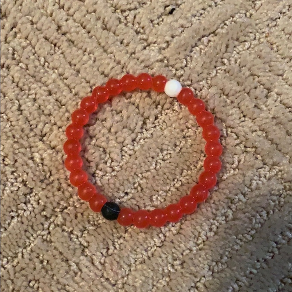 Red Lokai Supports Save the Children